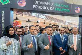 Hypermarket started coming into malaysia in the early 1990s. Lulu Group Expands Far Eastern Operations With Second Hypermarket In Malaysia