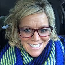 Sonja Crozier's Instagram, Twitter & Facebook