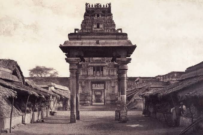 Captain Linnaeus Tripe: Photographer of India and Burma, 1852-1860' Review - WSJ