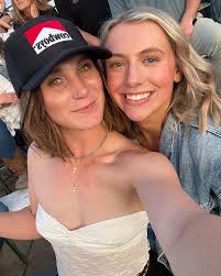 life update w the best people 💘