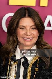 Natalie Masters's Instagram, Twitter & Facebook