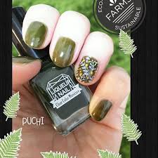 キャンドゥ リキュールネイル3 松葉色 深い深い緑で綺麗 かなり好きな色です スタンパーの白も映えます ちなみに写真は２度塗りしました キャンドゥリキュールネイル3 リキュールネイル3松葉色 透明感 100均ネイル セルフネイル部 ネイル