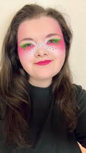 What can I do to make this candy cane look more realistic?