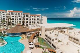 Luxury all-inclusive beachfront resort Cancún Mexico