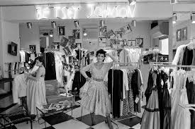 Betsey johnson dresses, famous fancy dress collection. Betsey Johnson American Fashion Fib Designer Fashion Guides Fib