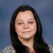 Kimi Andrew's Instagram, Twitter & Facebook