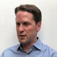 Oliver Flores's Instagram, Twitter & Facebook