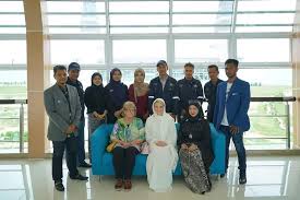 Pada 19 april 2019, ytm dr. Maafsebut Yang Berbahagia Cik Puan Sofie Louise Johansson ÙÙŠØ³Ø¨ÙˆÙƒ
