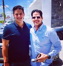 We would like to show you a description here but the site won't allow us. A Vanessa Guzman Le Ha Ido Mal Con Sus Tres Amores Y Tambien Con Los Ficticios Famosos Univision