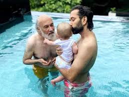 A lot of hotels and apartments abroad have showers as opposed to a bath, which may be difficult when trying to bathe a baby. Na7iumq620lgxm