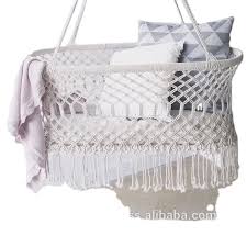 Hangematten — hangematten, 6 fuß lange, 3 fuß breite, aus segeltuch verfertigte, an den infinno inflatable tummy time mat premium baby water play mat for infants and toddlers baby toys for 3 to 24. Macrame Baby Hangematte Schaukel Macrame Stubenwagen Baby Hangen Wiege Buy Baby Hanging Cradle Macrame Baby Hammock Baby Swing Cradle Wooden Product On Alibaba Com