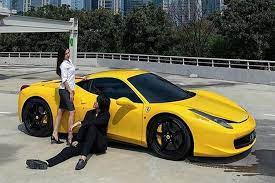 Kini kevin pun memiliki mobil ferrari berwarna kuning yang sering dipajangnya di. Ingin Punya Ferrari Sejak Kecil Kevin Aprilio Geluti Dunia Bisnis
