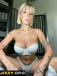 Zoe Consagra – Busty Blonde Sextapes Nudes - Jizzy.org