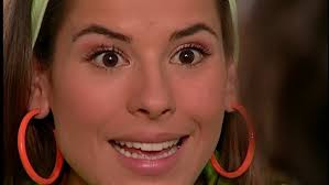 Dora la celadora: La amante de Juan saca las garras