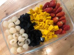 May 20, 2020 · kit yang sempurna berisi semua bahan, dan terkadang alat, yang diperlukan untuk membuat koktail khas di rumah. ØªÙˆÙŠØªØ± Foodpornmalaysia Ø¹Ù„Ù‰ ØªÙˆÙŠØªØ± Resepi Air Cocktail Buah Bahan Bahannya Adalah 1 Satu Tin Susu Sejat Bkn Sajat Ok 2 Setengah Tin Susu Pekat 3 Satu Tin Buah Longan