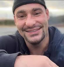 Jeffrey Loder's Instagram, Twitter & Facebook