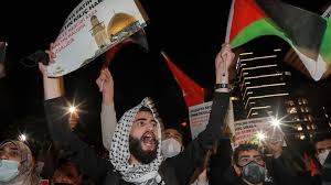 'no one should be afraid': The Latest Israeli Aircraft Strike Another Building In Gaza Abc News