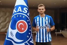 Kasımpaşa, yeni sezon hazırlıklarına transferlerle devam ediyor. Kasimpasa Tomas Brecka Yi Kadrosuna Katti Ntvspor Net
