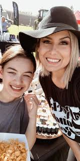 Kayla Welker has some openings this week if anyone needs a new fall  style!!! 🍂🍁 309-712-7674