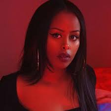 Its usage peaked in 1956 with 0.007% of baby girls being named cherrie. Cherrie Hersi Bio Family Trivia Famous Birthdays