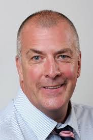 Robert Blewitt's Instagram, Twitter & Facebook