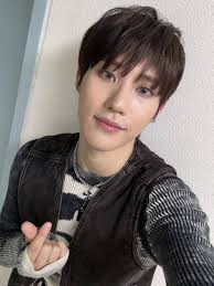 Kyle ASC2NT, Idol KPop Rookie yang Lahir di Indonesia