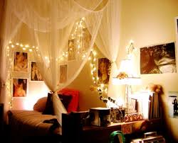 Check spelling or type a new query. Ideas Para Decorar Tu Dormitorio Con Luces Navidenas Decoracion De Interiores Y Exteriores Estiloydeco