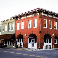 THE EVERETT BOUTIQUE HOTEL