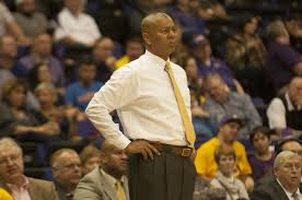 14.12.2020 · lsu men's basketball coach will wade will not be on the sideline when the tigers face sam houston state, the lsu athletic department announced 95 minutes before the start of the game. Lsu Fires Men S Basketball Coach Johnny Jones Daily Lsureveille Com