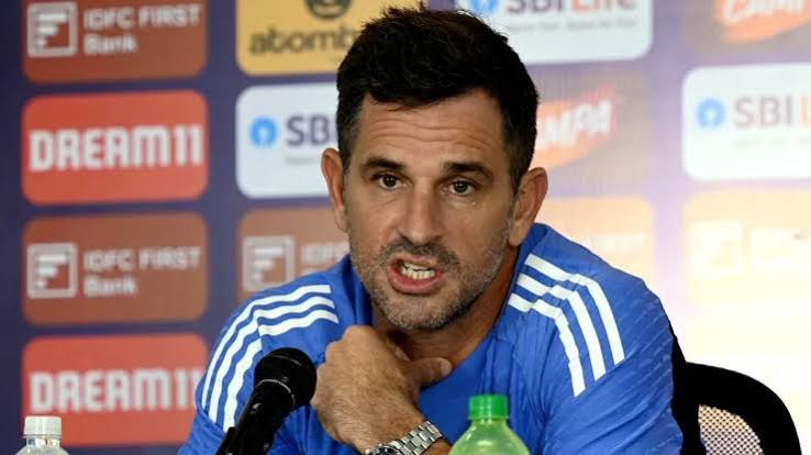 India assistant coach Ryan ten Doeschate contemplates move on; check reason here | Cricket - India TV News