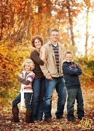 22 Trendy Photography Poses Family With Older Kids Backgrounds Photography Poses Family Family Photoshoot Poses Fall Family Portraits