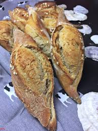Baguettebrotchen Mit Sauerteig Ubernachtgare Baguette Brotchen Brot Selber Backen Rezept Sauerteig