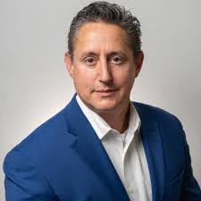 Manfred Casanova's Instagram, Twitter & Facebook