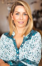 Samantha Whitlock's Instagram, Twitter & Facebook