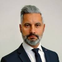 100+ perfiles de «Waldner»