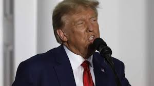 Ông Donald Trump không nhận tội trước hàng chục tội danh liên bang