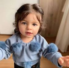 The spectacular General Sherman tree in Sequoia National Park. The world's  largest tree. A must see if you are visiting National Parks in California! 