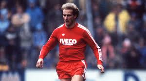 Select from premium karl heinz rummenigge of the highest quality. Juli 1981 Rummenigge Archiv Tor Des Monats Tv Sportschau De