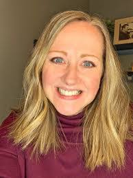 Kristin Wren's Instagram, Twitter & Facebook