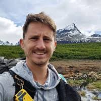 900+ "Traber" profiles