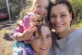 Fundraiser for Lana Nesnas by Sonya Suares : Lana, Brendan and Cayla