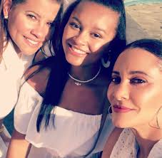 Sunny skies and family can bring a smile to your face... most of the time.  🤣🤣🤣