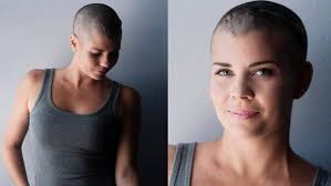 TAMPA CANCER FIGHTER Michelle Boyd DeJong has a lot in common with another  cancer patient Brittany Maynard, who plans to die Nov. 1, but their opinion  about the cancer battle are different.