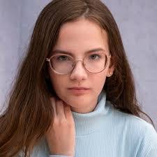 Hazel Rodriguez's Instagram, Twitter & Facebook