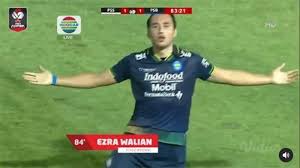 Four teams, persija, persib, arema, and persebaya, were distributed to separate groups to. Gk5zu3r5qwm37m