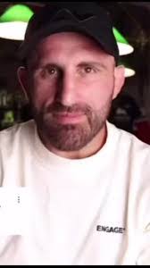 Tracy Benoit's Instagram, Twitter & Facebook