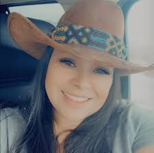 Michelle Lovett Jul 7th, 2:49pm Looking for a professional, reliable  interior painter in the area? Someone that is reasonably priced as well.  I've had a few odd experiences lately so figured if