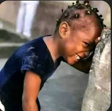 Na una fos done pull song o,you nor dae yerri am small sef. LA get una  medicine.