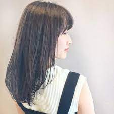 新宿 内田航 柔らかストレートとミディアムボブさんのスナップ ナチュラル ストレート ストレートパーマ 縮毛矯正 セミロング ナチュラルストレート ニュアンスストレート 柔らかい縮毛矯正 ヘアスタイリング 髪型 セミロング ヘアカット