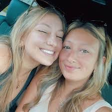 Marianne Benz's Instagram, Twitter & Facebook